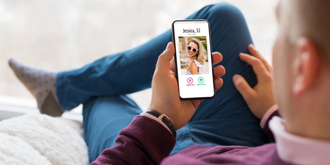 Seeking Dating - Is Online Dating the Only Option For Me
